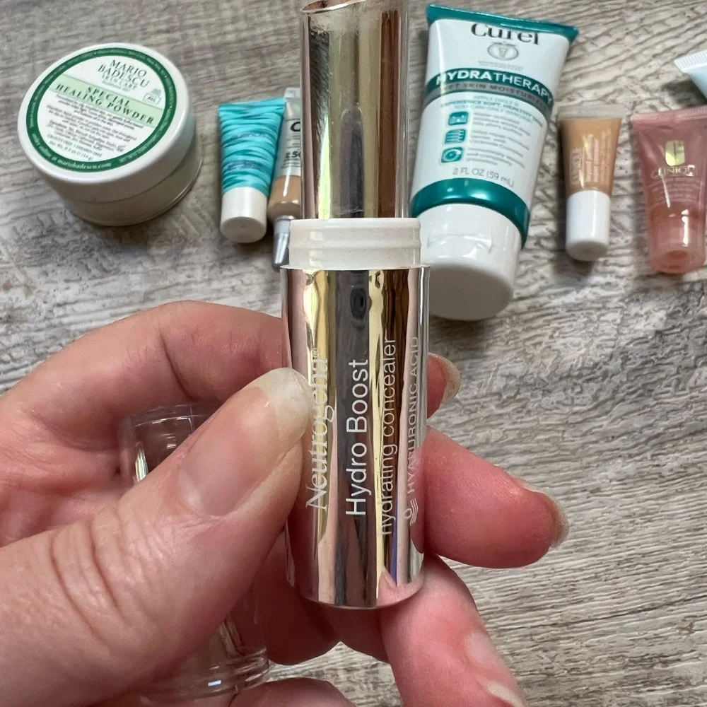 Gently used skincare and makeup bag